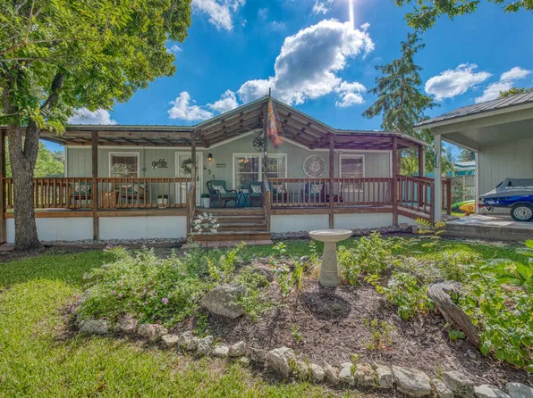 631 CR136B, Kingsland, TX 78639