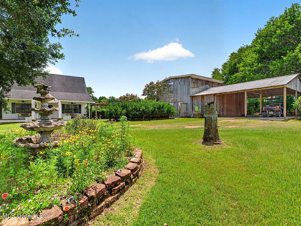 1st image of 574 Slade Woodward Rd