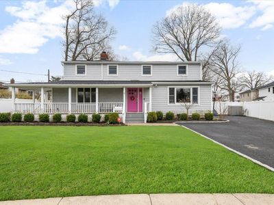 25 Pleasant Avenue, Plainview, NY, 11803