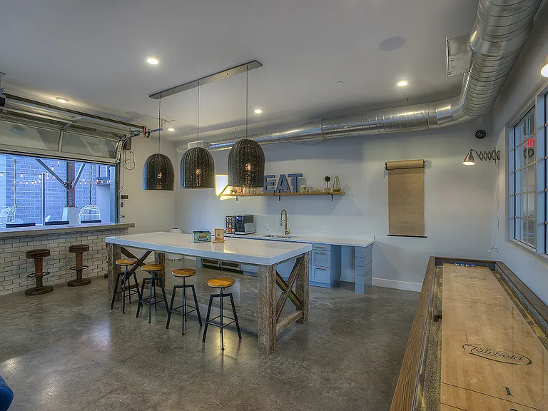 District Lofts — Photo 11