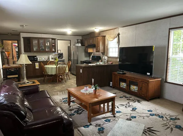 1415 Main St Trailer 39, Houlton, WI 54082