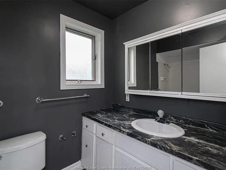 16 Eugenie St #UPPER — Photo 35