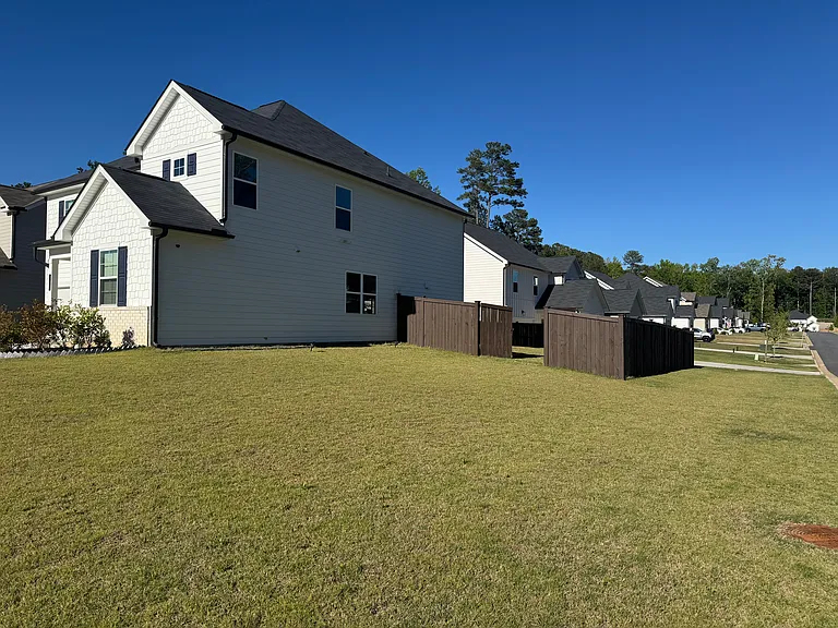 339 Springwood Ln — Photo 7