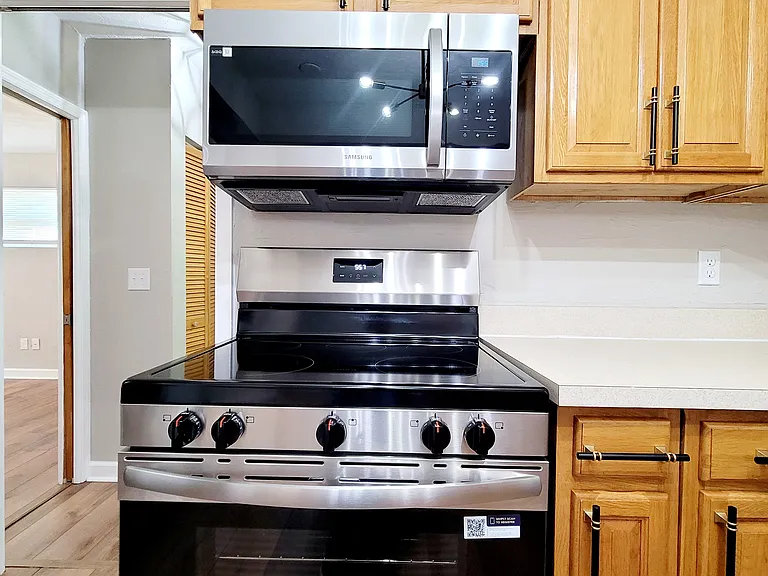 3116 W University Ave — Photo 19