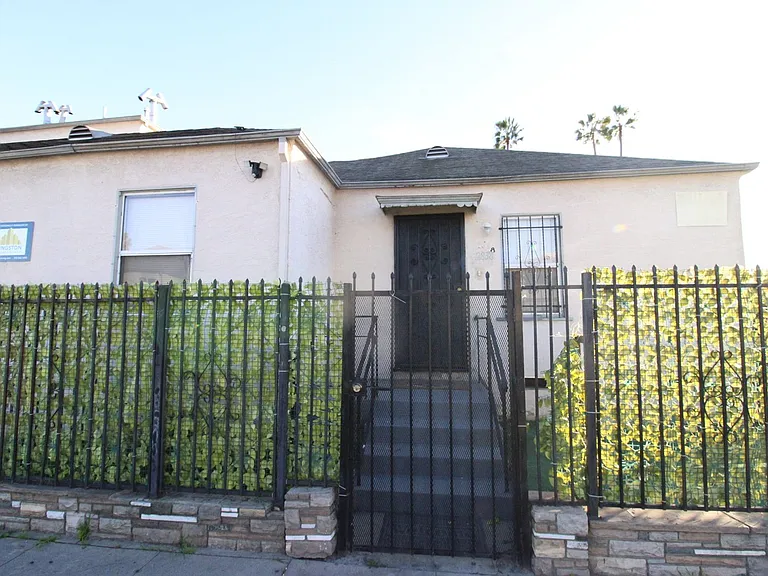 2816 W Vernon Ave — Photo 7