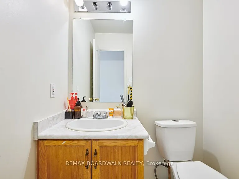 79 Hunters Glen Cres — Photo 15