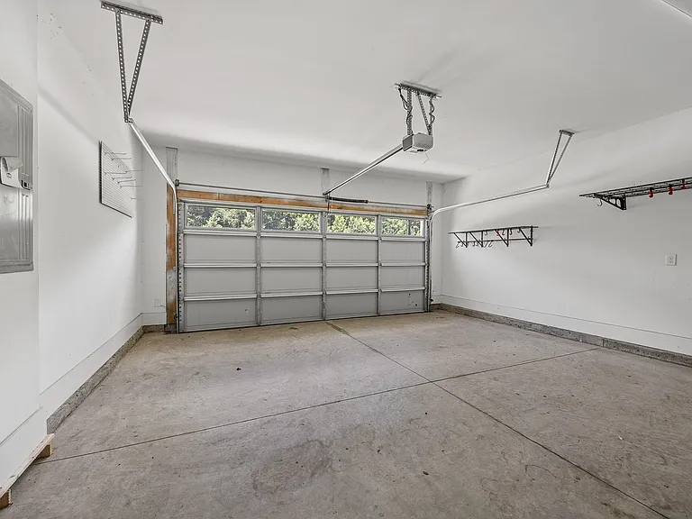 1037 Cortland Valley — Photo 44