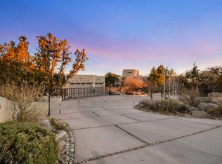 218 Spring Creek Ln NE, Albuquerque, NM 87122
