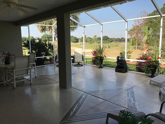 Left view -Lanai view toward Champion golf course hole 3 and pond
Very private