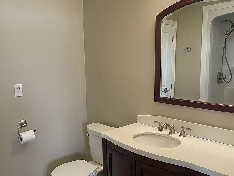 179B The Queensway S — Photo 16