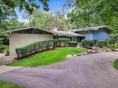 2600 S Christian Hills Dr, Rochester Hills, MI, 48309