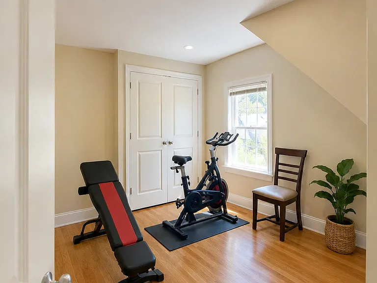 25 Lothrop St #2 — Photo 11
