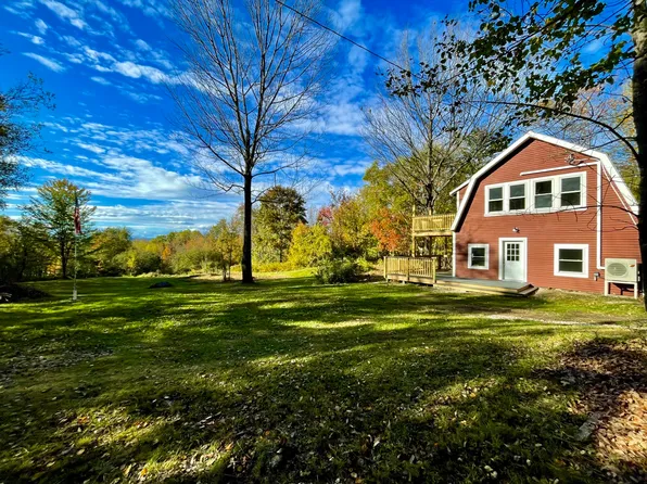 20 King Hill Road, Paris, ME 04281