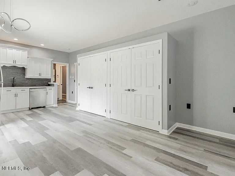 1770 Victoria Chase Ct — Photo 95