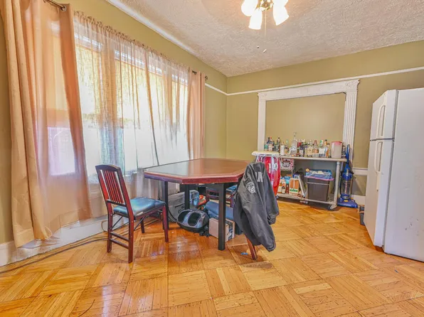 210 62nd Street image 15 of 22