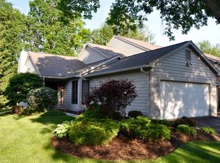 10 Kettering Dr, Rochester, NY 14612