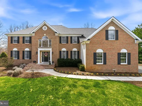 25 Millennium Dr, Columbus, NJ 08022