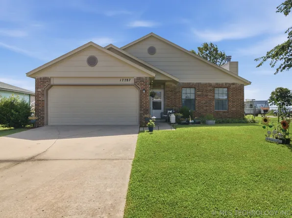 17787 S Santa Fe St W, Mounds, OK 74047