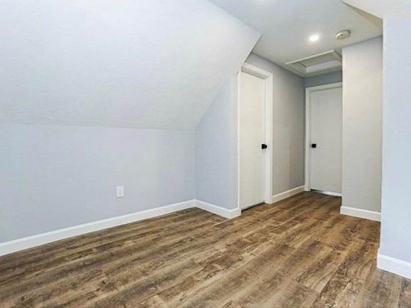 5th image of 12 Settlers Ln
