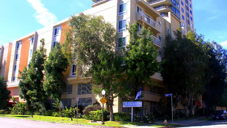 Wilshire Villa Apartments