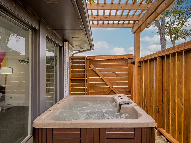313 Melorine Dr — Photo 25