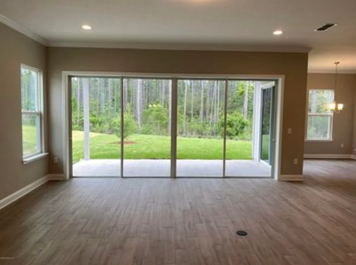 4 bed, 2795 sqft, $3,800 — Photo 2