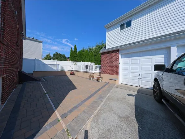 365 Liberty Avenue image 14 of 26