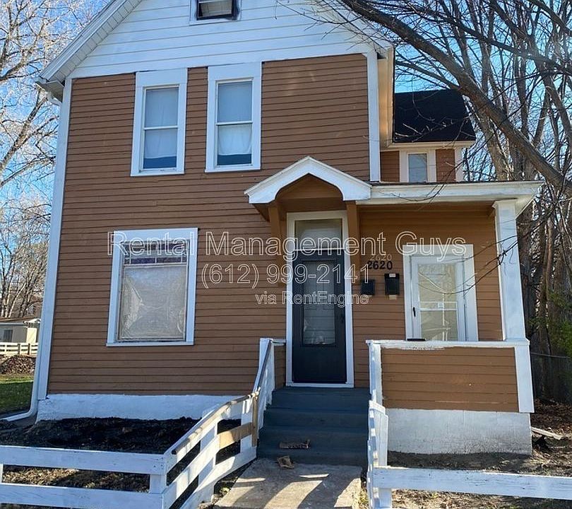 1st image of 2620 Emerson Ave N #1