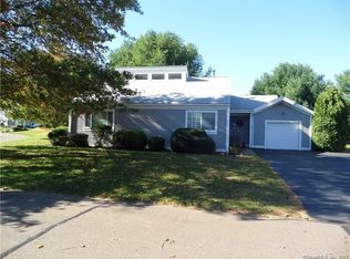 367 Main St UNIT 16, Old Saybrook, CT 06475