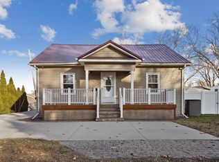 1817 Kimball Ave, Waterloo, IA 50702