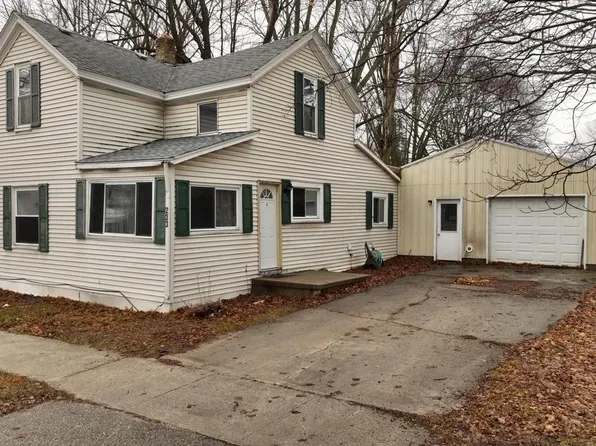 233 E Wright Ave, Shepherd, MI 48883