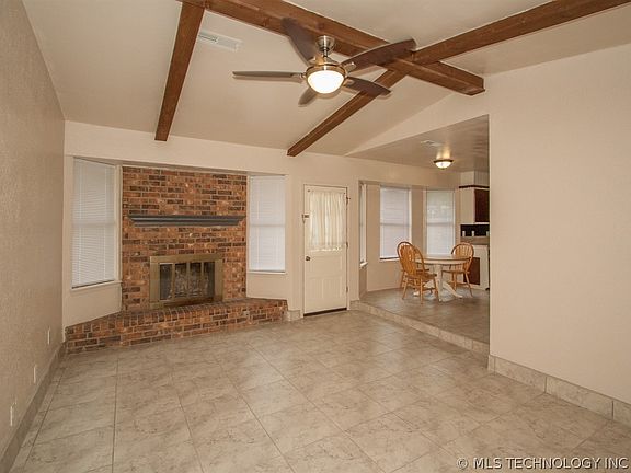 2nd image of 602 E 134th Pl