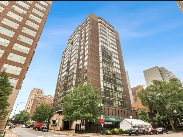 21 W Goethe St, Chicago, IL