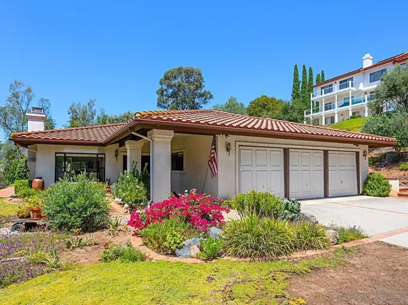 10346 Tioga Lake Dr, Escondido, CA 92029