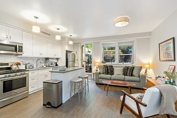 Rented by Corcoran | media 25