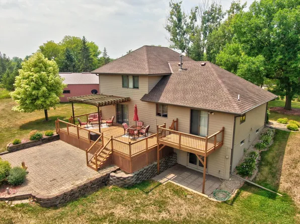 10968 Bolton Ave NW, Monticello, MN 55362