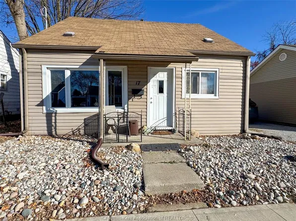17 McNaughton Ave, Chatham Kent, ON N8A 1R7