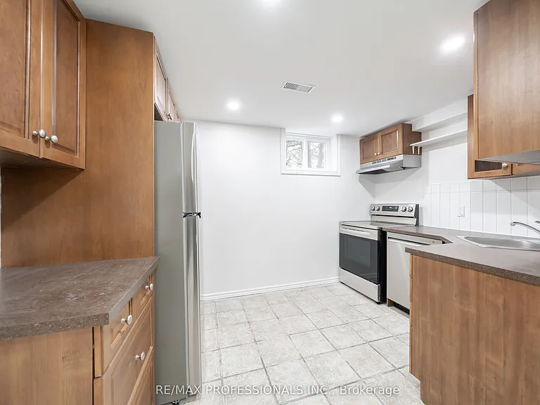635 Peele Blvd — Photo 4