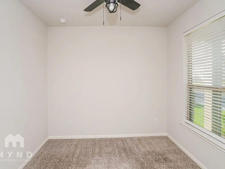 708 Hays Hill Dr — Photo 10