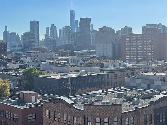 5th image of 700 1st St APT 12A