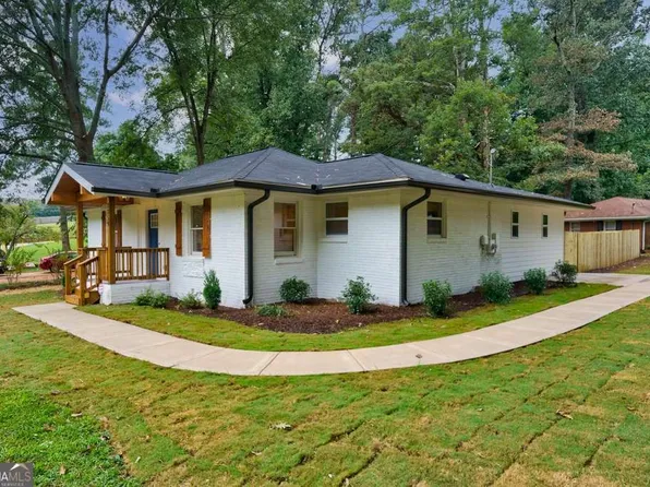 2359 Mark Trl, Decatur, GA 30032