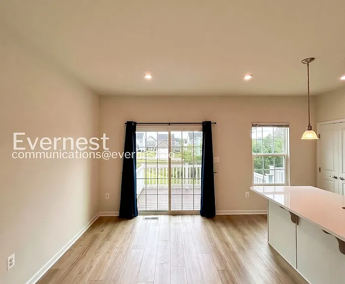 8808 Stevenson Ln — Photo 6