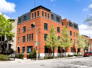 600 W Belden Ave #B, Chicago, IL 60614