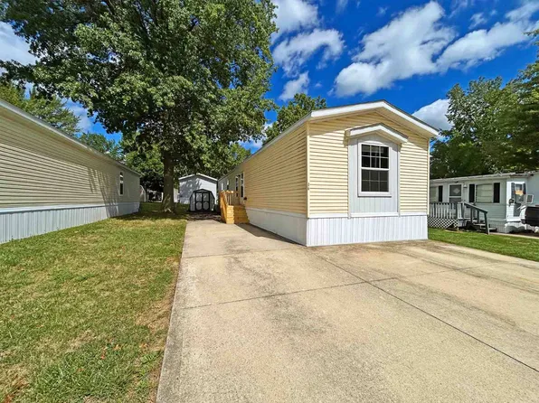 7055 Quarry Rd #370, Amherst, OH 44001