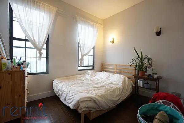 Rented by Rennit Inc. | media 32