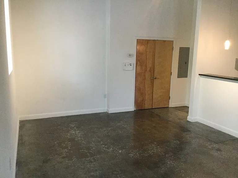 1101 W Marshall St #133 — Photo 6