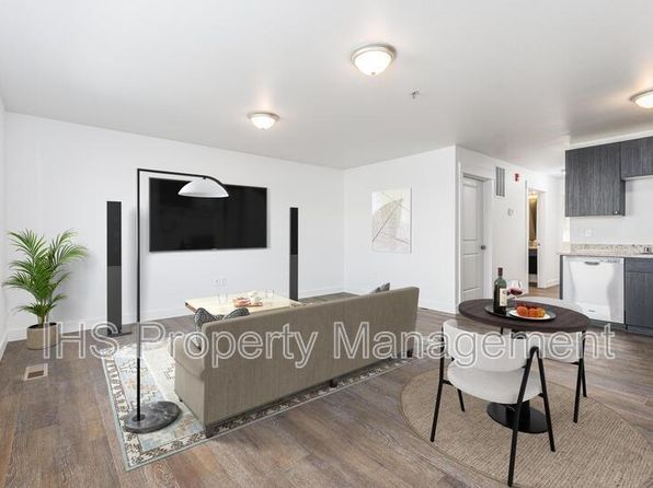 485 S 38th Ave #E219