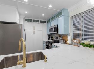 (Undisclosed Address), Solana Beach, CA 92075