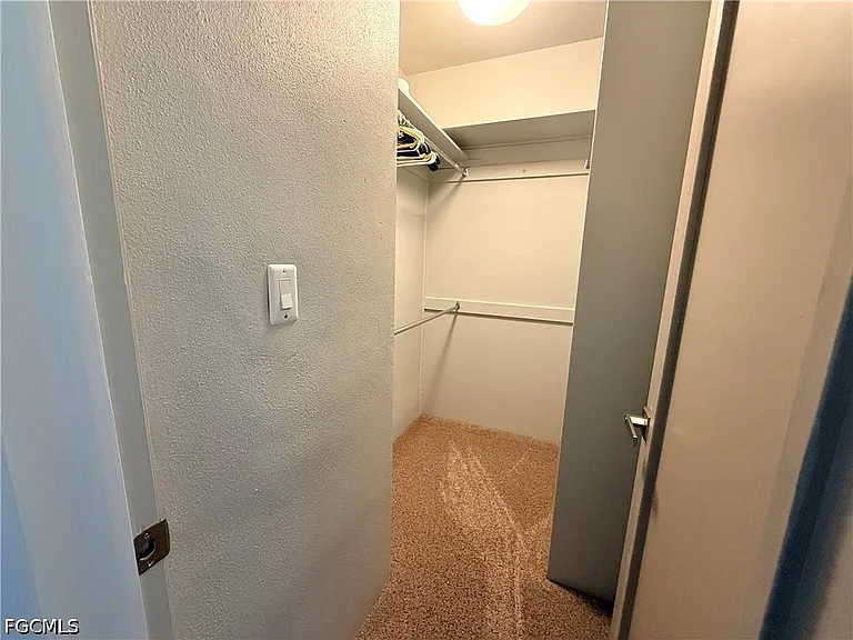 1608 SE 28th Ter #A28 — Photo 19