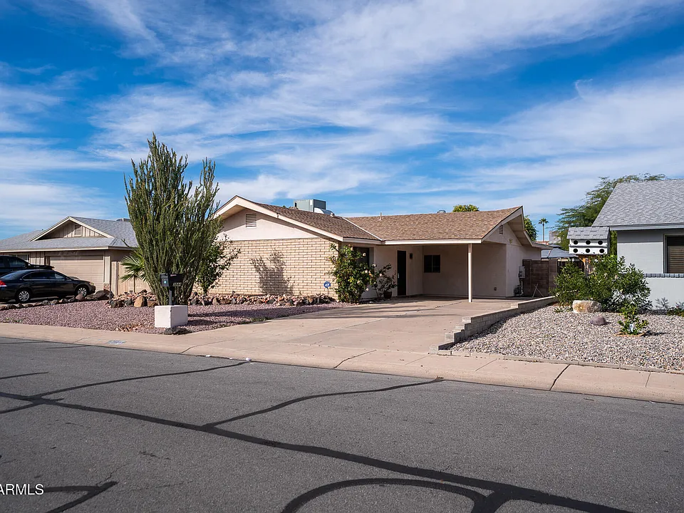 3844 W Lupine Ave